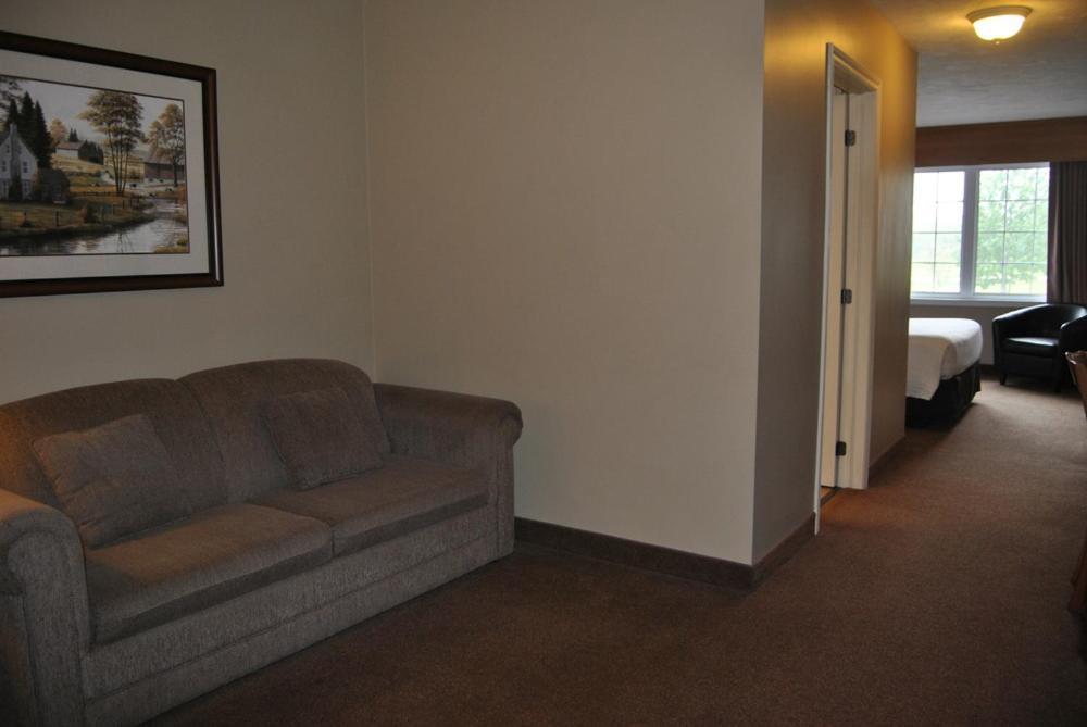 Auberge Bouctouche Inn & Suites Bagian luar foto